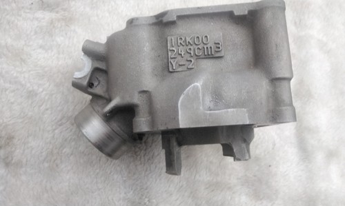 Yamaha 250 cylinder - 250,